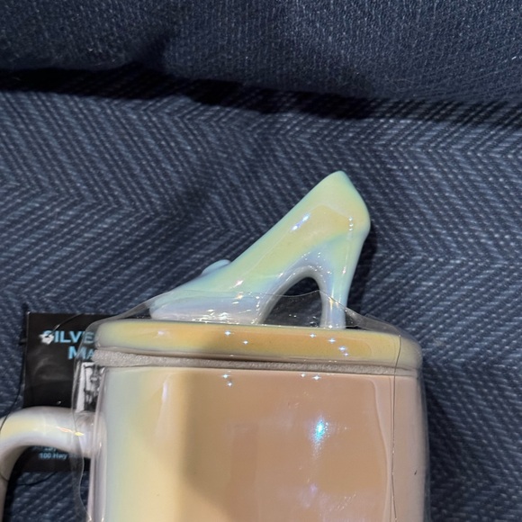 New With Tags Rae Dunn Disney Cinderella Mug Cup With Glass Slipper Top! - Picture 5 of 5